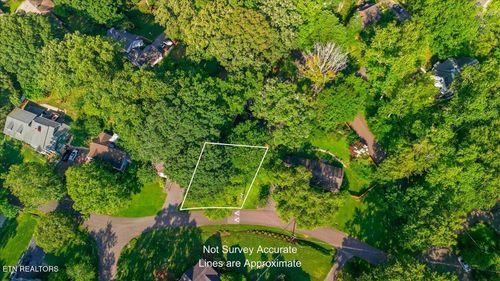 105 Greenbrier Drive, Knoxville, TN, 37919 | Card Image