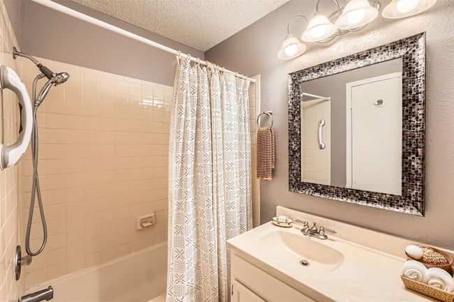 Bathroom 2 - full bath - stylish mirror | Image 16