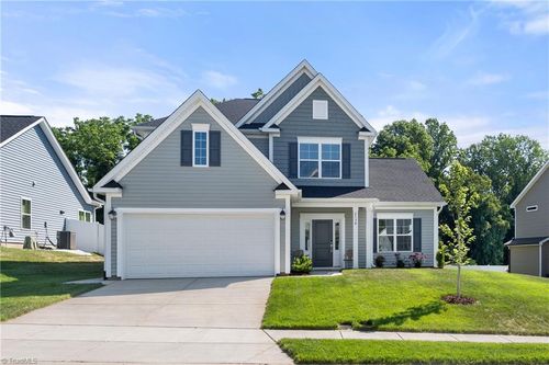 6130 Cirrus Ln, Clemmons, NC, 27012-7592 | Card Image