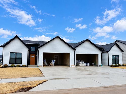 830 Stanton Way, Saukville, WI, 53080 | Card Image