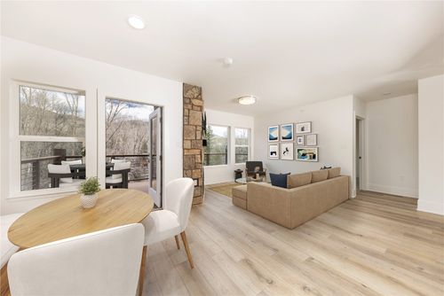 c-201-1044 Blue River Pkwy, SILVERTHORNE, CO, 80498-5338 | Card Image