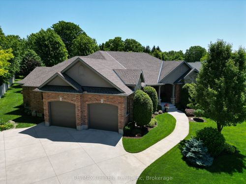 24 Carriage Lane, Bayfield, ON, N0M1G0 | Card Image