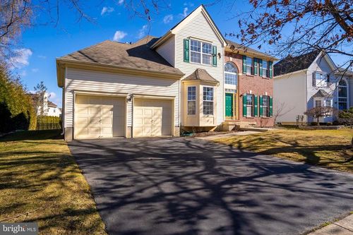 17 Larkspur Dr, DAYTON, NJ, 08810-1453 | Card Image