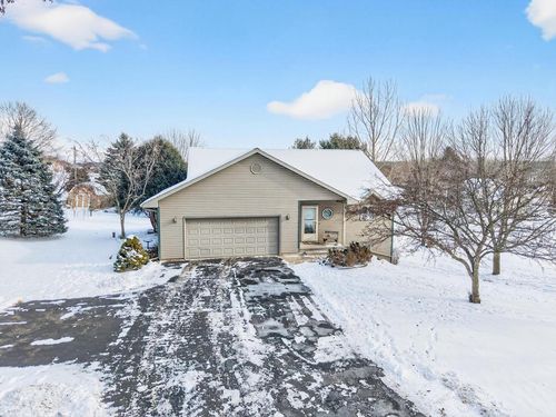 N5842 Lakeview Drive, Brooklyn, WI, 54941 | Card Image