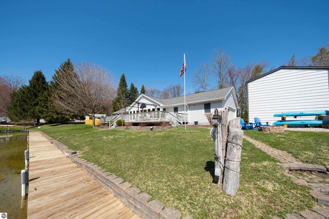 6001 N Silver Pines Dr, House other with 3 bedrooms, 2 bathrooms and null parking in Bellaire MI | Image 15
