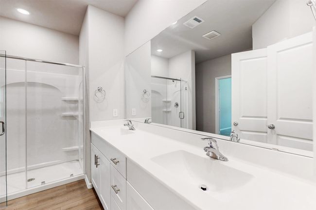 1813 Osage Trl, House other with 5 bedrooms, 3 bathrooms and null parking in Mesquite TX | Image 4