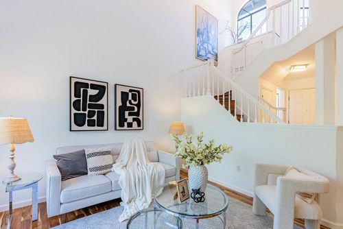 425 Mountain Laurel Ct, Mountain View, CA, 94043-5504 | Card Image