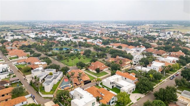 2228 S 45 Th St, House other with 3 bedrooms, 3 bathrooms and 2 parking in McAllen TX | Image 32