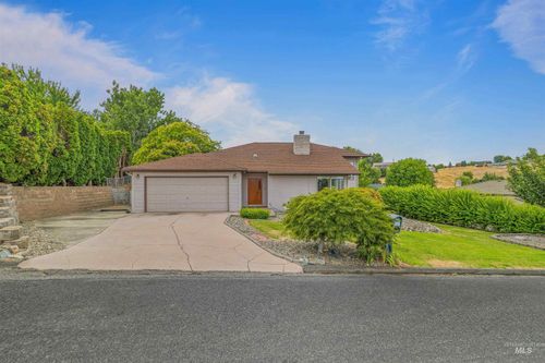 2566 Grandview Dr, Clarkston, WA, 99403-2913 | Card Image