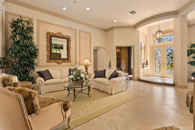 8131 Links Way, House other with 3 bedrooms, 3 bathrooms and null parking in Port St Lucie FL | Image 14