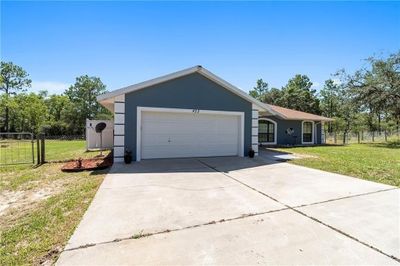 422 Sw Hunter Hill Ave, House other with 3 bedrooms, 2 bathrooms and null parking in Dunnellon FL | Image 3