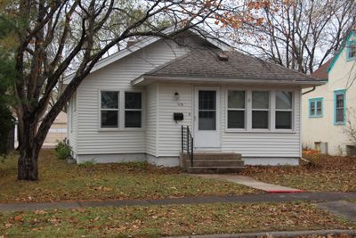 You will love this cute little home right next to a beautiful park. It needs a few touch ups, but it is in great condition! | Image 1