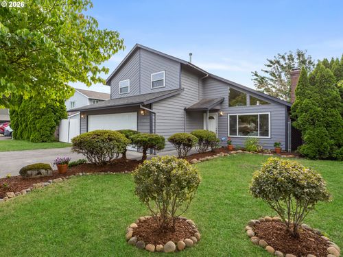 2243 Nw Norman Ave, Gresham, OR, 97030-2549 | Card Image