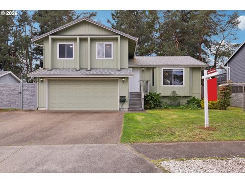 691 Sw Linneman Ct, Gresham, OR, 97030-6482 | Card Image