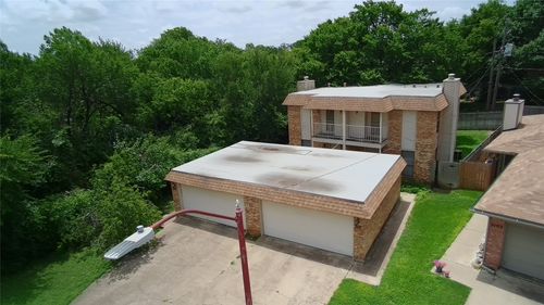 2103 Mistletoe Ave, Fort Worth, TX, 76110-1144 | Card Image