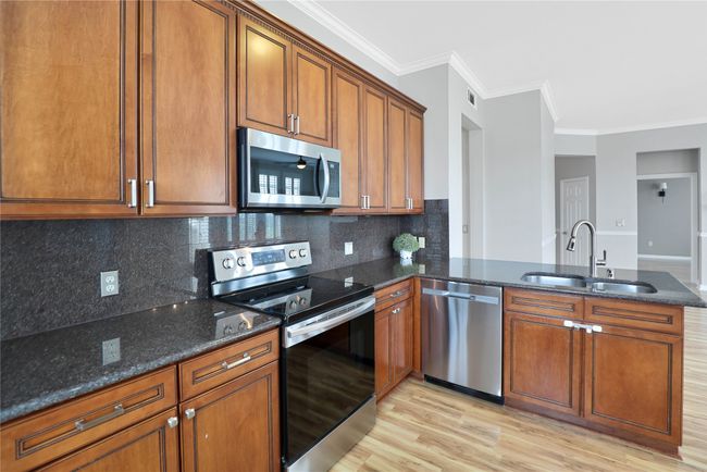 UNIT-301 - 800 E 15 Th St, Condo with 2 bedrooms, 2 bathrooms and null parking in Plano TX | Image 26