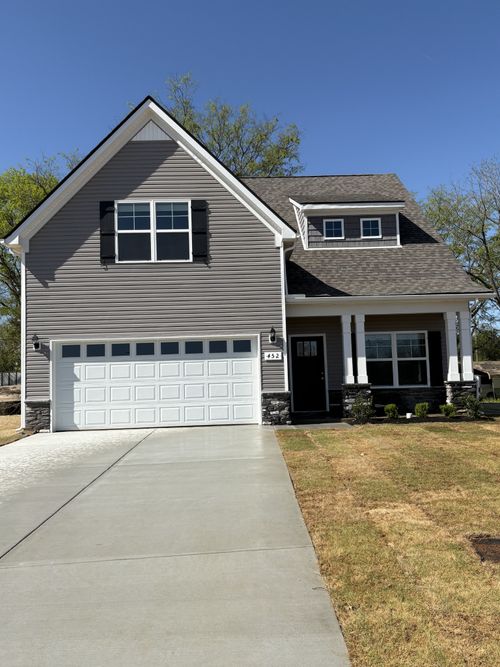 452 Burton Farms Dr, Smyrna, TN, 37167-4641 | Card Image