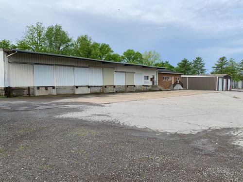 239 James St, Gallatin, TN, 37066-3728 | Card Image