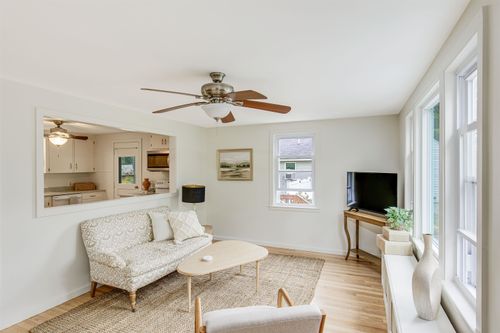 74 Pine St, Rollinsford, NH, 03869-5617 | Card Image