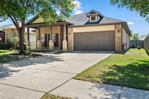 12920 Meadow Springs Dr, Pearland, TX, 77584-6514 | Card Image