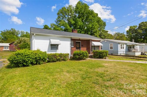 419 S Pearl St, Troy, NC, 27371-3325 | Card Image
