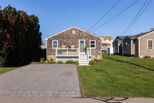 24 Teal Pond Rd, Narragansett, RI, 02882-5323 | Card Image