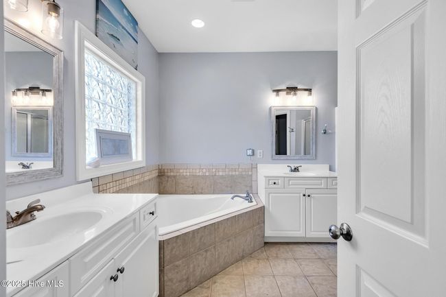 223 Silver Creek Loop, House other with 3 bedrooms, 4 bathrooms and 2 parking in Sneads Ferry NC | Image 17