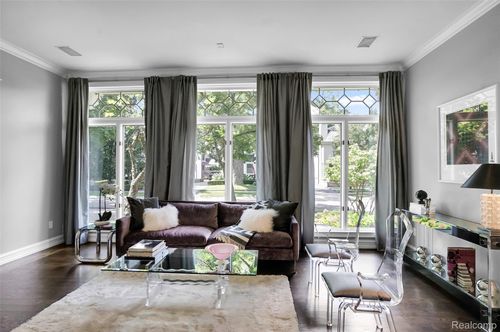 655 Chester St, Birmingham, MI, 48009-1436 | Card Image