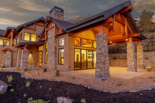 20305 Arrowhead Dr, Bend, OR, 97703-8774 | Card Image
