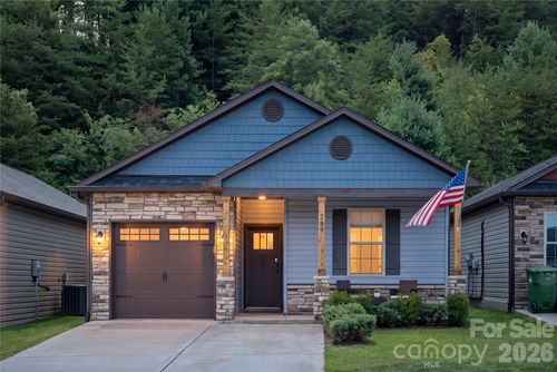 289 Cardwell Ln, Fletcher, NC, 28732-0556 | Card Image