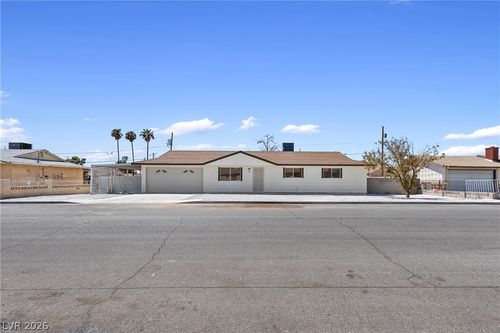 4825 Patterson Ave, Las Vegas, NV, 89104-6141 | Card Image