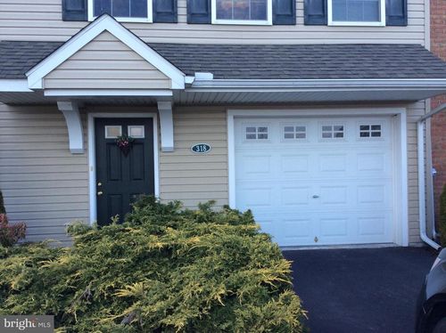 318 Sherman Ave, CARLISLE, PA, 17013-1680 | Card Image