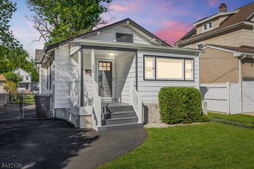 115 Carlisle Ter, Plainfield, NJ, 07062-1503 | Card Image