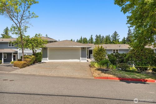 3003-4433 Providence Point Pl Se, Issaquah, WA, 98029-6817 | Card Image