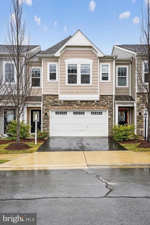 23550 Kingsdale Ter, BRAMBLETON, VA, 20148-7616 | Card Image