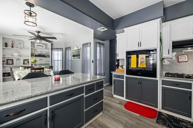 18401 Pellisier Rd-39 | Image 32