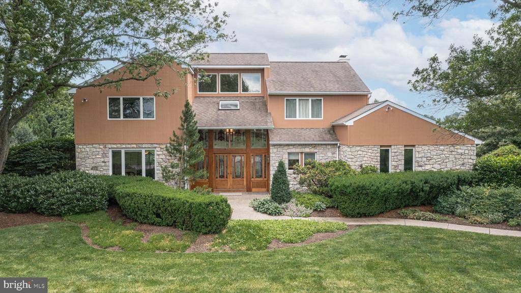 Whitney Ln, Richboro, PA 18954