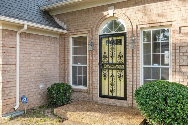8294 Whispering View Dr, House other with 3 bedrooms, 2 bathrooms and null parking in Memphis TN | Image 4