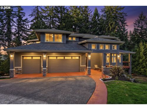 13829 Se Claremont St, Happy Valley, OR, 97086-7142 | Card Image