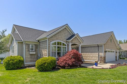 1119 Mid Bluff Dr, Zeeland, MI, 49464-9194 | Card Image