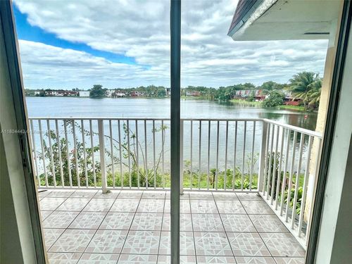 apt-208-310 Nw 107th Ave, Miami, FL, 33172-3886 | Card Image