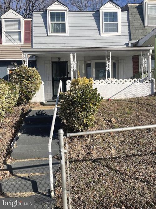 7620 Allendale Cir, HYATTSVILLE, MD, 20785-4101 | Card Image