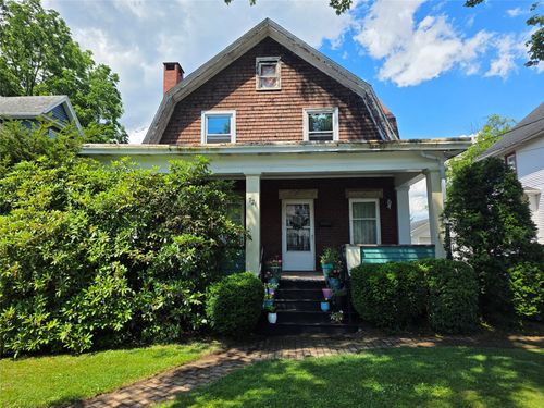 721 Alden St, Meadville, PA, 16335-2352 | Card Image