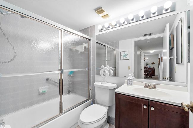 APT-408 - 4940 E Sabal Palm Blvd, Condo with 2 bedrooms, 2 bathrooms and null parking in Tamarac FL | Image 9