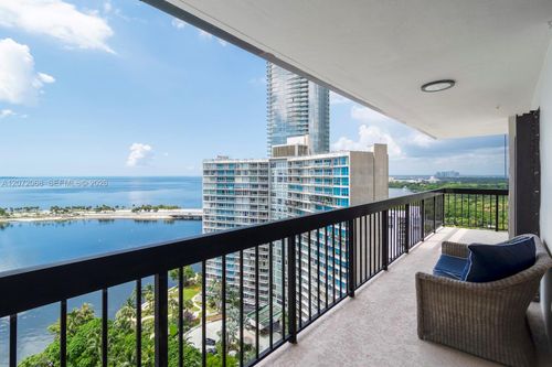 2212-2333 Brickell Ave, Miami, FL, 33129 | Card Image