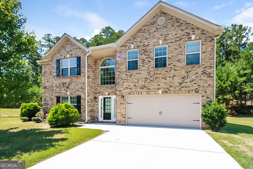 5663 Valley Loop, Fairburn, GA, 30213-7956 | Card Image
