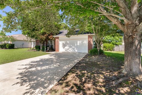 207 Castle Pines Dr, Bonaire, GA, 31005-4452 | Card Image