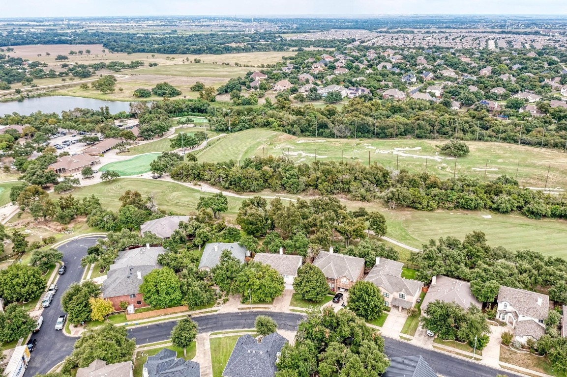 2259 Shark Loop, For Sale in Round Rock Zoocasa