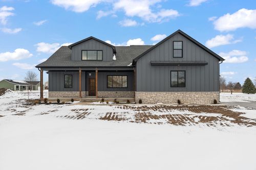 3979 Tomahawk Cir, La Porte, IN, 46350-4098 | Card Image