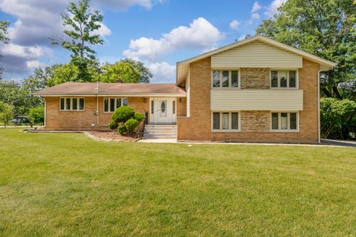 4N300 Briar Ln, Bensenville, IL, 60106-2921 | Card Image